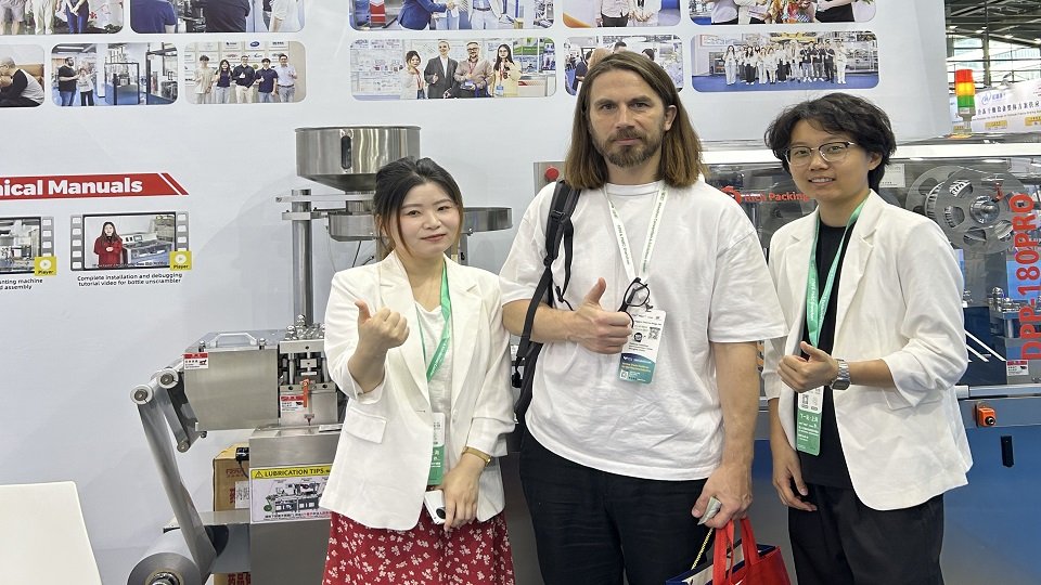 Received positive reviews from visitors and expected for further cooperation